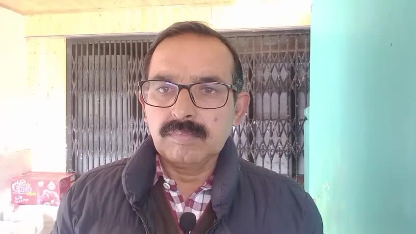 नेरवा: संत श्री रविदास धर्मसभा के प्रदेशाध्यक्ष कर्म चंद भाटिया ने 'स्वर्ण' नाम से राजनीतिक दल के पंजीकरण पर रोक की मांग की
