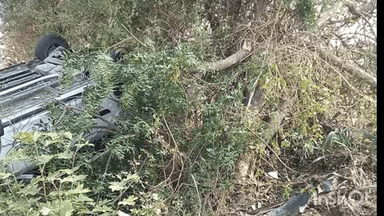 ಹಿರೇಕೆರೂರು: ಮದುವೆ ಮಾಡಿಸಲು ಅಂದಿದ್ದ ಯುವಕರ ಕಾರು ಪಲ್ಟಿ, ಯುವತಿ ಪರಾರಿ; ಚೆನ್ನಹಳ್ಳಿ ಗ್ರಾಮದ ಬಳಿ ಅಪಘಾತ