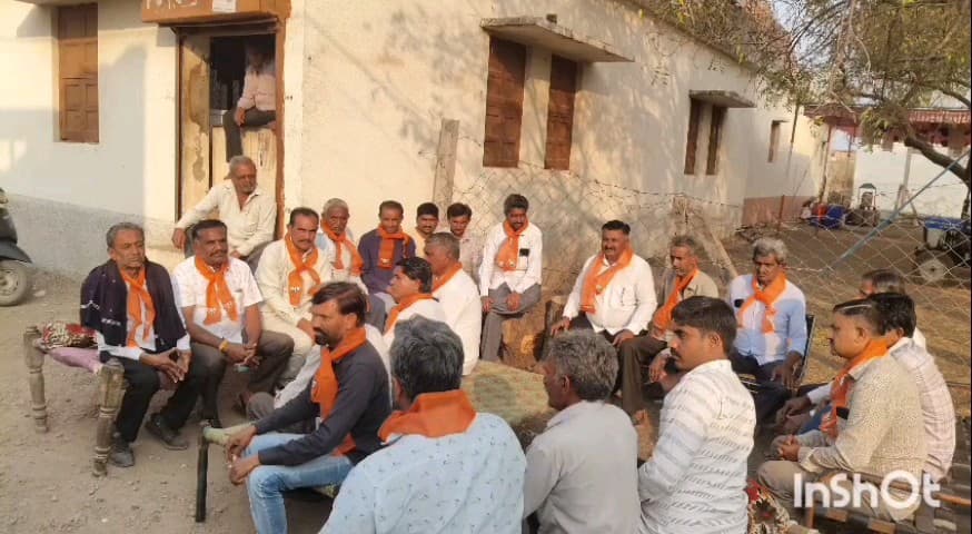 ચુડા: ચુડા ના ચોકડી ગામે જિલ્લા પંચાયત ચેરમેન જશુભા સોલંકી ની ઉપસ્થિતિમાં ભાજપ સંગઠન ખાટલા બેઠક વ્યવસ્થા નું આયોજન કરાયું