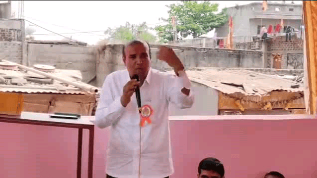 कन्नड: कामातून उत्तर द्या!” – कन्नडमध्ये उदयसिंह राजपूत विरुद्ध संजना जाधव आमने-सामने, व्हिडिओने पेटवली राजकीय ठिणगी