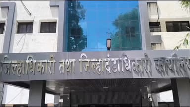 नांदेड: परीक्षेच्या संबंधित नसलेली व्यक्ती केंद्र परिसरात आढळल्यास कठोर कारवाई : जिल्हाधिकारी राहुल कर्डीले