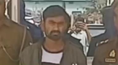 मुगलसराय: कटरिया अंडरपास के पास पुलिस ने 430 ग्राम गांजे के साथ एक युवक को किया गिरफ्तार