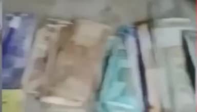 कुंडम: कुंडम पुलिस की कार्रवाई: बस स्टैंड के पास सट्टा पट्टी लिखते युवक गिरफ्तार, ₹3230 जब्त