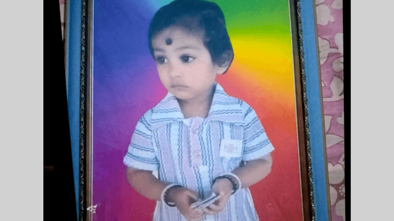 गुण्डरदेही: मासूम का क़ब्र खोदकर कंकाल से सिर निकालकर तंत्र-मंत्र करने वालों का अब तक नहीं चला कोई पता, ग्रामीणों में नाराज़गी