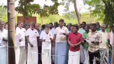 சிவகங்கை: சுமை தூக்கும் தொழிலாளர்கள் முற்றுகைப் போராட்டம்