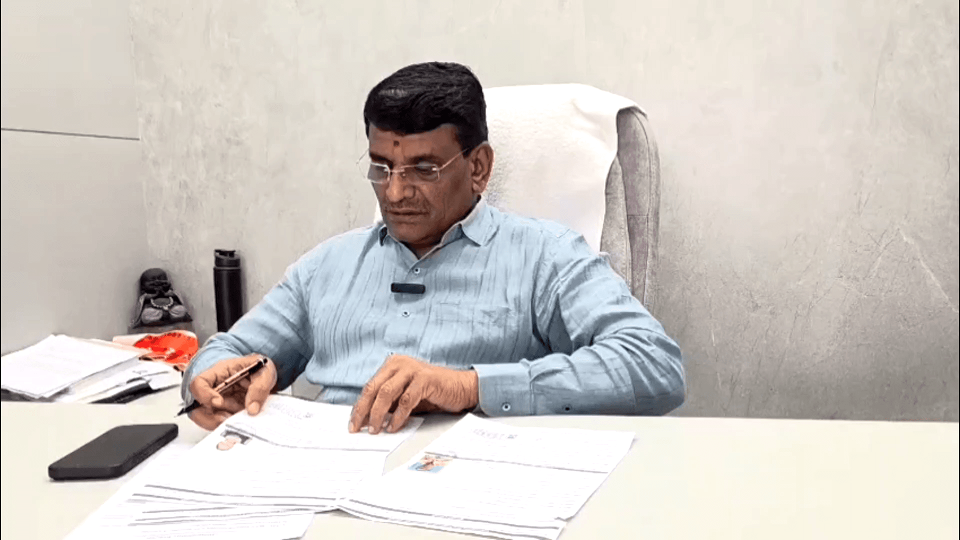 મજુરા: પાલિકાના સરકારી બાબુઓની મિલકતોનો ડિજિટલ રેકોર્ડ તૈયાર થશે,બજેટ બોર્ડમાં. ભાજપના કોર્પોરેટરે પ્રયાસો પર ચર્ચા કરી