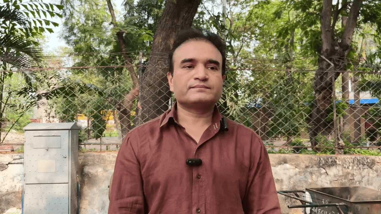 મજુરા: સ્વચ્છતામાં એવોર્ડ મેળવતી પાલિકા સામે કોંગ્રેસના પૂર્વ કોર્પોરેટર વિજય પાણસેરિયાએ કર્યા ગંભીર આરોપ,PM સુધી રજૂવાત,સાંભળો