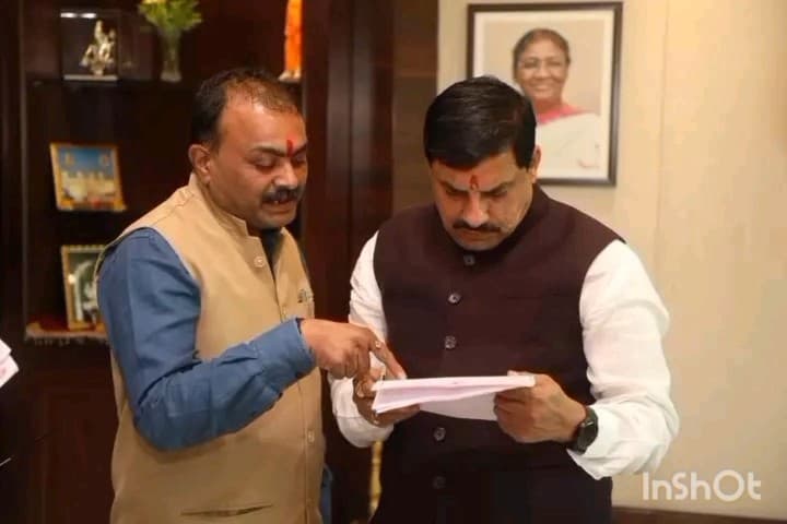 कन्नौद: मुख्यमंत्री ने नेमावर-कुण्डगांव मार्ग (₹5 करोड़) और इमलीघाट-तमखान मार्ग (₹3.5 करोड़) को दी मंज़ूरी