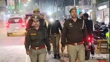 नानपारा: नानपारा में त्योहार को सकुशल संपन्न कराने के लिए महिला थाना प्रभारी ने बाजारों का लिया जायजा, दिए निर्देश