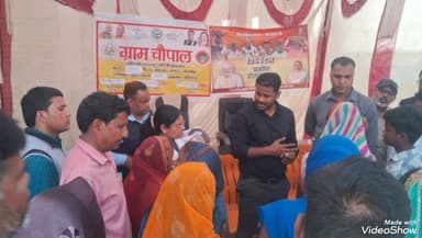 चुनार: जमालपुर क्षेत्र के गोरखी और मदनपुरा गांव में ग्राम चौपाल में सीडीओ ने समस्याएं सुनीं