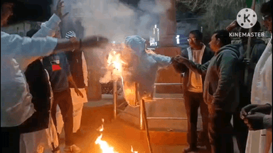 नागौद: कांग्रेस कार्यकर्ताओं ने नागौद में भाजपा सरकार का पुतला दहन किया