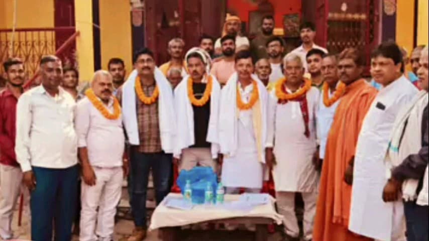 बरौनी: बरौनी में पंकज राय बने जदयू नगर अध्यक्ष, कार्यकर्ताओं ने फूलमाला पहनाकर किया स्वागत