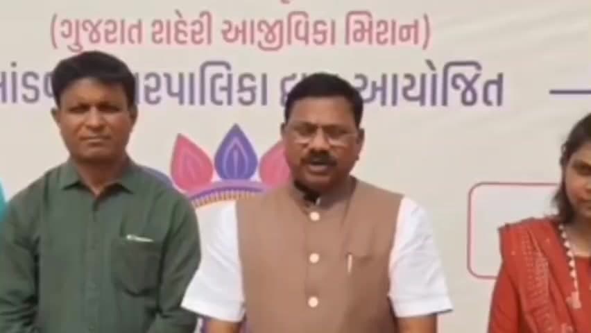 માંડવી: રિવરફ્રન્ટ પર સ્વદેશી મેળાનો પ્રારંભ:સાંસદ પ્રભુભાઈ વસાવાની ઉપસિ્થતિમાં ઉદ્ઘાટન