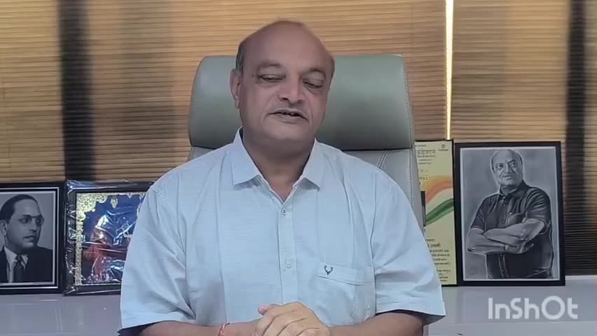 અડાજણ: ​સુરત: જાણીતા ઉદ્યોગપતિ મહેશ સવાણી સાથે 'સ્ટાર એર'ની છેતરપિંડી, એરપોર્ટ પહોંચ્યા બાદ ખબર પડી કે ફ્લાઈટ જ નથી