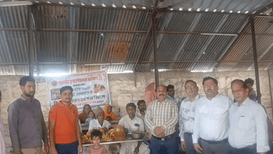 वर्तमान महावीर इंटरनेशनल बालोतरा द्वारा अन्नपूर्णा निशुल्क भोजन करवाया