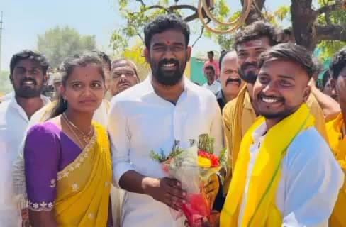 ధర్మవరం: ధర్మవరం మండలం మల్లా కాల్వ గ్రామంలో లక్ష్మీ నరసింహ స్వామి విగ్రహ ప్రతిష్ట లో పాల్గొన్న పరిటాల శ్రీరామ్