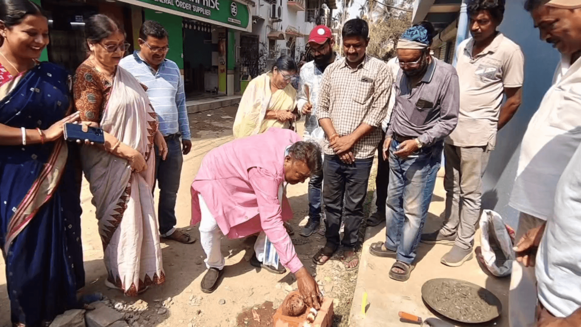 হরিপাল: পথশ্রী-৪ প্রকল্পে সিঙ্গুরে পাকা রাস্তার শুভশিলান্যাস, উপস্থিত মন্ত্রী বেচারাম মান্না