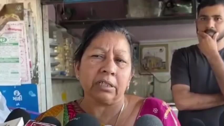 રાજકોટ પશ્ચિમ: રાજકોટ : જંગલેશ્વર વિસ્તારમાં સોમવારથી ડિમોલિશન, સ્થાનિક મહિલાએ આક્રોશ વ્યક્ત કરતા આવું કર્યું