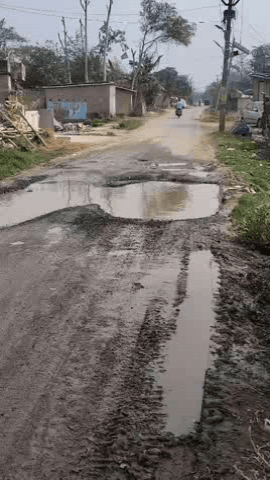 परिहार: ग्रामीण सड़कों के निर्माण को लेकर सचिव से मुलाकात, तत्काल कार्रवाई के निर्देश