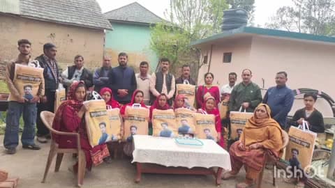 भोरंज: मंडल समीरपुर में प्रयास संस्था द्वारा कंबल वितरण, अभयवीर सिंह लवली की अगुवाई में जरूरतमंदों को मिली राहत
