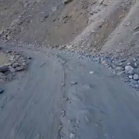 हंगरंग: मलिंग नाला के समीप सड़क बहाल, पहाड़ों से गिर रहे हल्के पत्थर, लोगों से बरतने की अपील की गई- जिप्र
