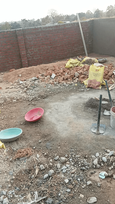 gar ka kaam hote huwe mistri ji ka kaam dekhiye