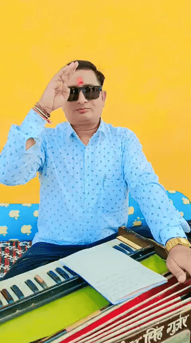 ग्राम पंचायततैंतना में होली पर