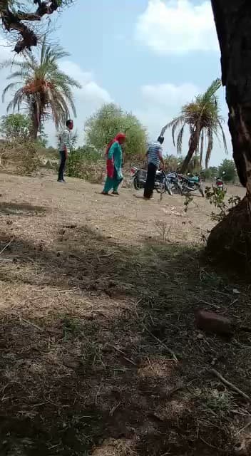 #unhel rajsthan me laday zhgda huwa  jamin vivad me##ko lekar koy sunvay  nahi#