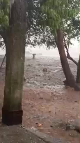 भरनो प्रखंड के मलगो गांव में अंधी तूफान के साथ बरसे ओले