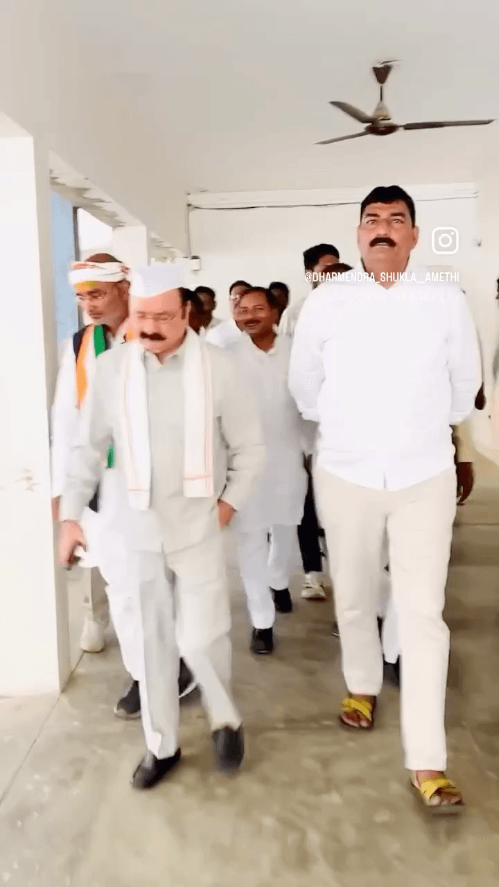 आज अमेठी के लोकप्रिय सांसद श्री किशोरी लाल शर्मा जी  के साथ विभिन्न कार्यक्रमों में
#KishoriLalSharma
#Amethi