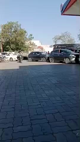 petrol pump bhied petrol diesel ki Kami