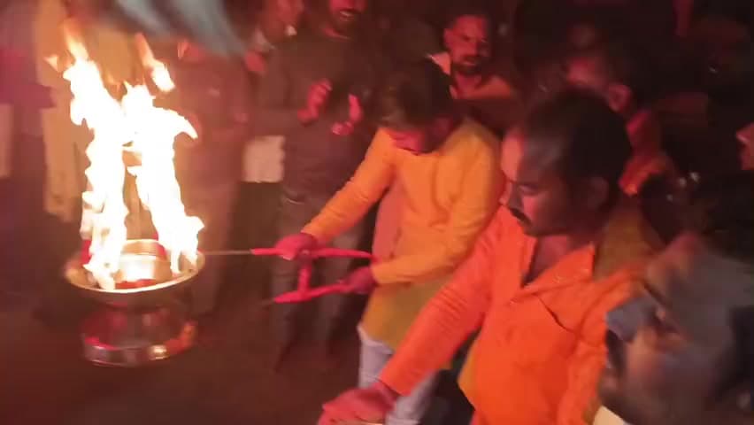 रीठी भटवा बाय पास 
माता रानी की महाआरती