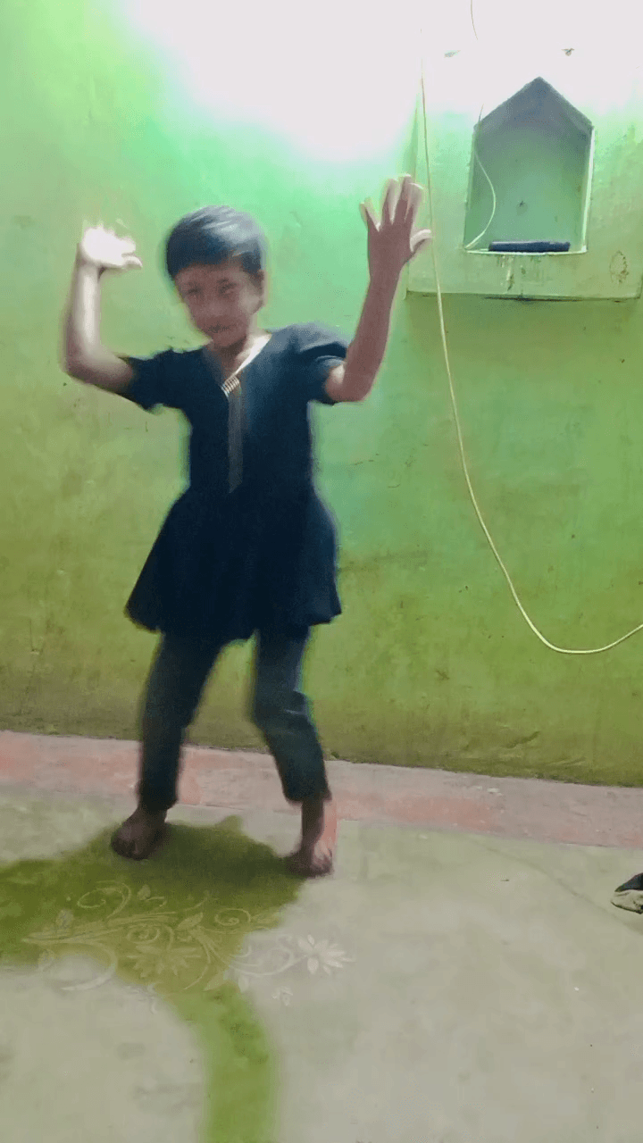 chhoti Si Beti#bahut achcha dance kar rahi hai Kumari Richa Yadav#yah Dhola ke pass tawaalpur ki Rahane wali Hain#