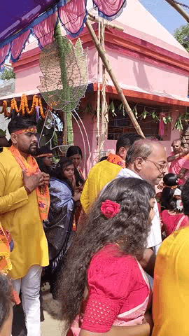 देवली कुलदंगाल में बजरंगबली मंदिर प्रतिष्ठा के  अवसर पर कलश यात्रा।