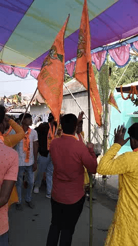 बजरंगबली मंदिर प्रतिष्ठा देवली कुलदंगाल में किया गया जिसमे भूड़ भूड़ी से २५१ कन्या ने कलश से जल बजरंगबली मंदिर में लायी।