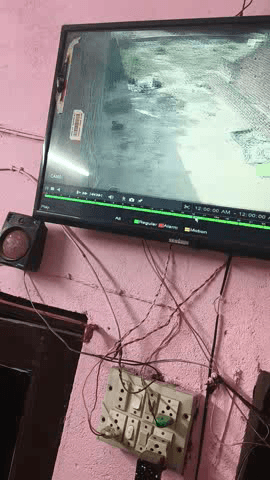 yah gadi bakri chura ke lagai hai