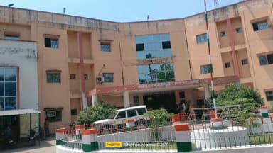 एकंगरसराय: @#एकगरसराय प्रखंड कार्यालय में सीओ विवेक कुमार के द्वारा जनता दरबार लगाया गया