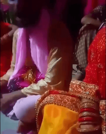 दूल्हे ने ससुराल में हनी सिंह का गाना गा कर किया दुल्हन को इम्प्रेस #pkcrimestory #shadi #viralreels #questionsnews