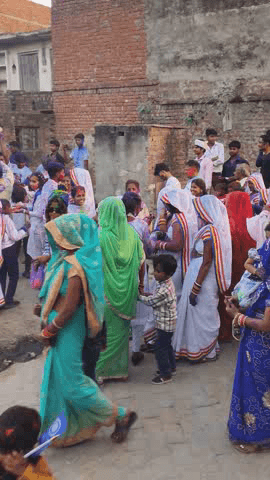 जिला कासगंज के ब्लॉक अमानपुर के हुंडा गांव में निकली गयी डॉक्टर भीमराव अम्मेडकर जी की रैली 
#भीमराव अम्मेडकर जी की रैली