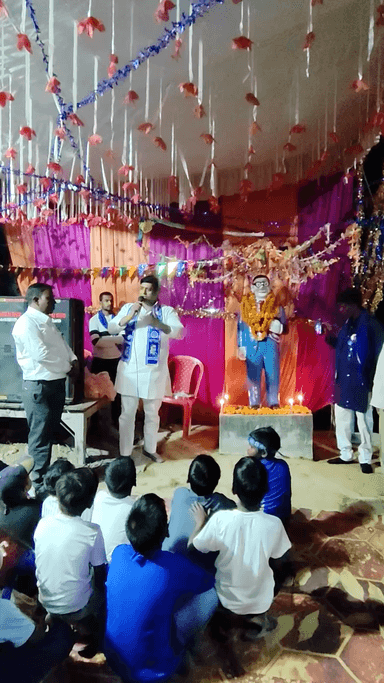 जो डॉ. भीमराव अम्बेडकर को सच में मानते हैं,
वे उन्हें सिर्फ शब्दों में नहीं,
अपने हृदय, विचार और कर्म में बसाते हैं।

#जय_भीम