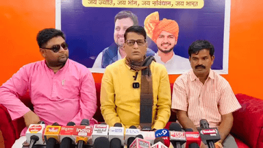 दामोदर बोले- अगर प्रीतम लोधी हमारे साथ होते, तो बागेश्वर बाबा आपके चरणों में बैठता, आप उसके चरणों में नहीं
#DamodarYadav