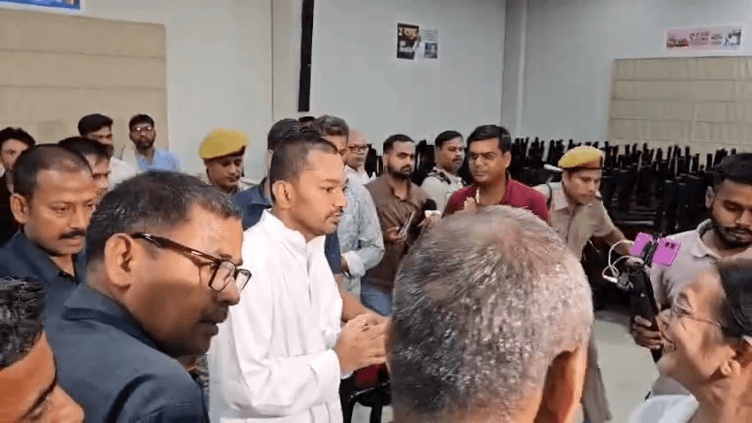 पटना ग्रामीण: स्वास्थ्य मंत्री निशांत कुमार लोगों की जन समस्या सुनते हुए #patna #nishantmumar #jdu #bihar #biharnews