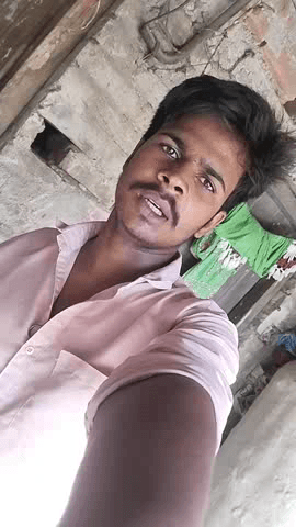 घर गौरा थाना नानपुर जिला सीतामढ़ी में कल रात लगभग 9से 10 बजे के बीच हमारे घर पर आक्रमण शंभु राय और उनका पुत्र राहुल राय