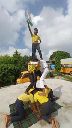 🇮🇳Guru Gyansthali Public school mai swatantra divas per bacchon dwara prastuti 🇮🇳🇮🇳