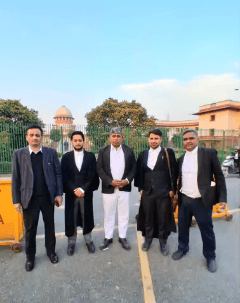 <nis:link nis:type=tag nis:id=आज nis:value=आज nis:enabled=true nis:link/> सुप्रीम कोर्ट में वकील साथियों के साथ।
लोकतंत्र को मजबूत करने की लड़ाई हर स्तर पर लड़ी जाएगी।