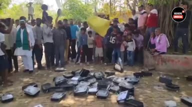 आगरा में गदर जनता ने उखड़े स्मार्ट मीटर भारी विरोध मीटर बिजली घर में फेके #news #video #salamindia18