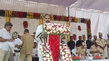 సిరిసిల్ల: తెలంగాణ రాష్ట్ర ఆవిర్భావ దినోత్సవ వేడుకల్లో మాట్లాడుతున్న ప్రభుత్వ విప్ వేములవాడ ఎమ్మెల్యే ఆది శ్రీనివాస్