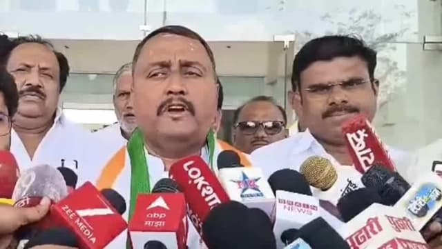 उत्तर सोलापूर: पालकमंत्री जयकुमार गोरे यांनी सोलापूर जिल्ह्यात दहशत माजवली आहे : विधान परिषद काँग्रेस उमेदवार आदित्य फत्तेपूरकर