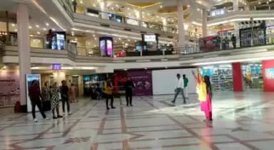 Registered cultural troupe and artists of @cbcrojaipur awaring common people about the importance of #Swachhta. Visual of #FlashMob from celebration mall, Udaipur
