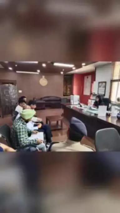 सुरक्षा की दृष्टि से राष्ट्रीय राजमार्ग पर कटों को बंद करना जरूरी : डीसी नेहा सिंह
-आईआरसी केस बनाकर शीघ्र प्रस्तुत करें एनएचएआई के अधिकारी
-डीसी नेहा सिंह ने बैठक लेकर अधिकारियों को दिए आवश्यक दिशा निर्देश